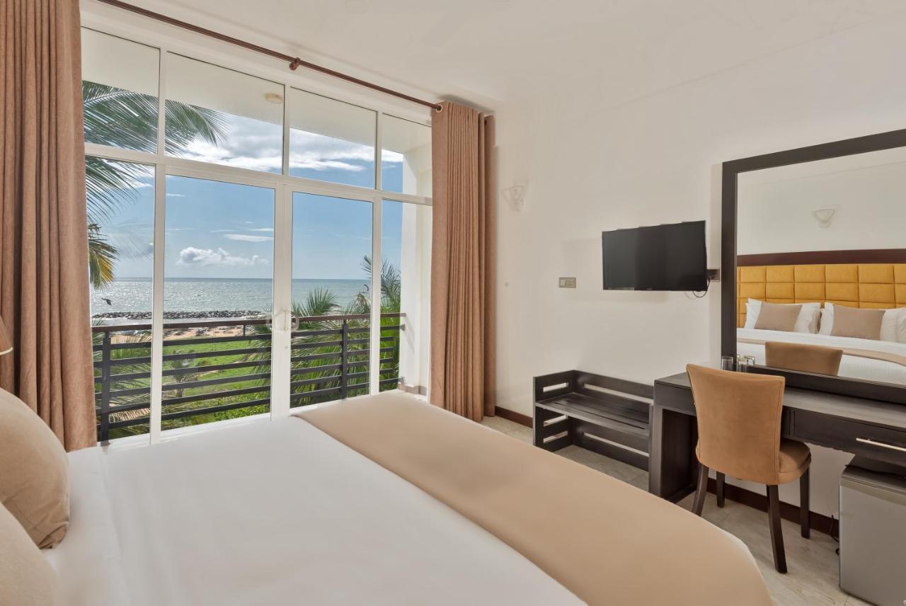 Beverly Beach Negombo Ngoại thất bức ảnh