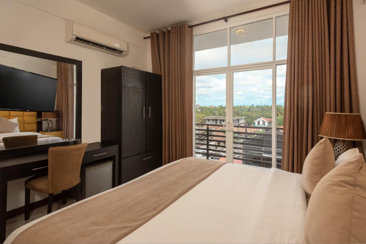 Beverly Beach Negombo Ngoại thất bức ảnh