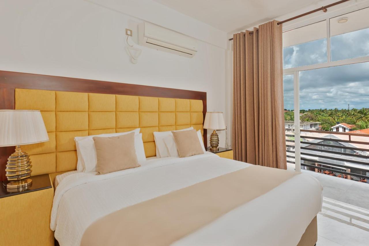 Beverly Beach Negombo Ngoại thất bức ảnh
