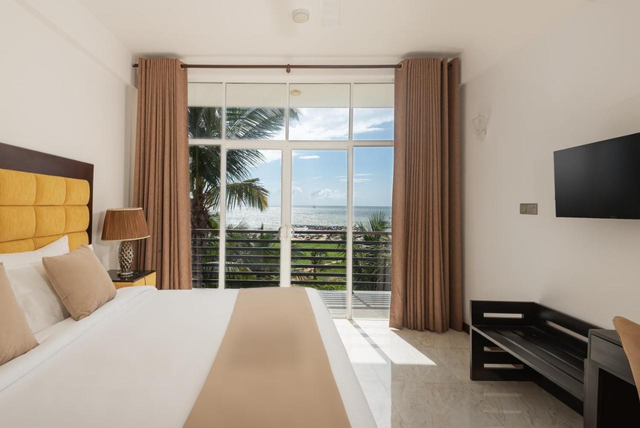 Beverly Beach Negombo Ngoại thất bức ảnh