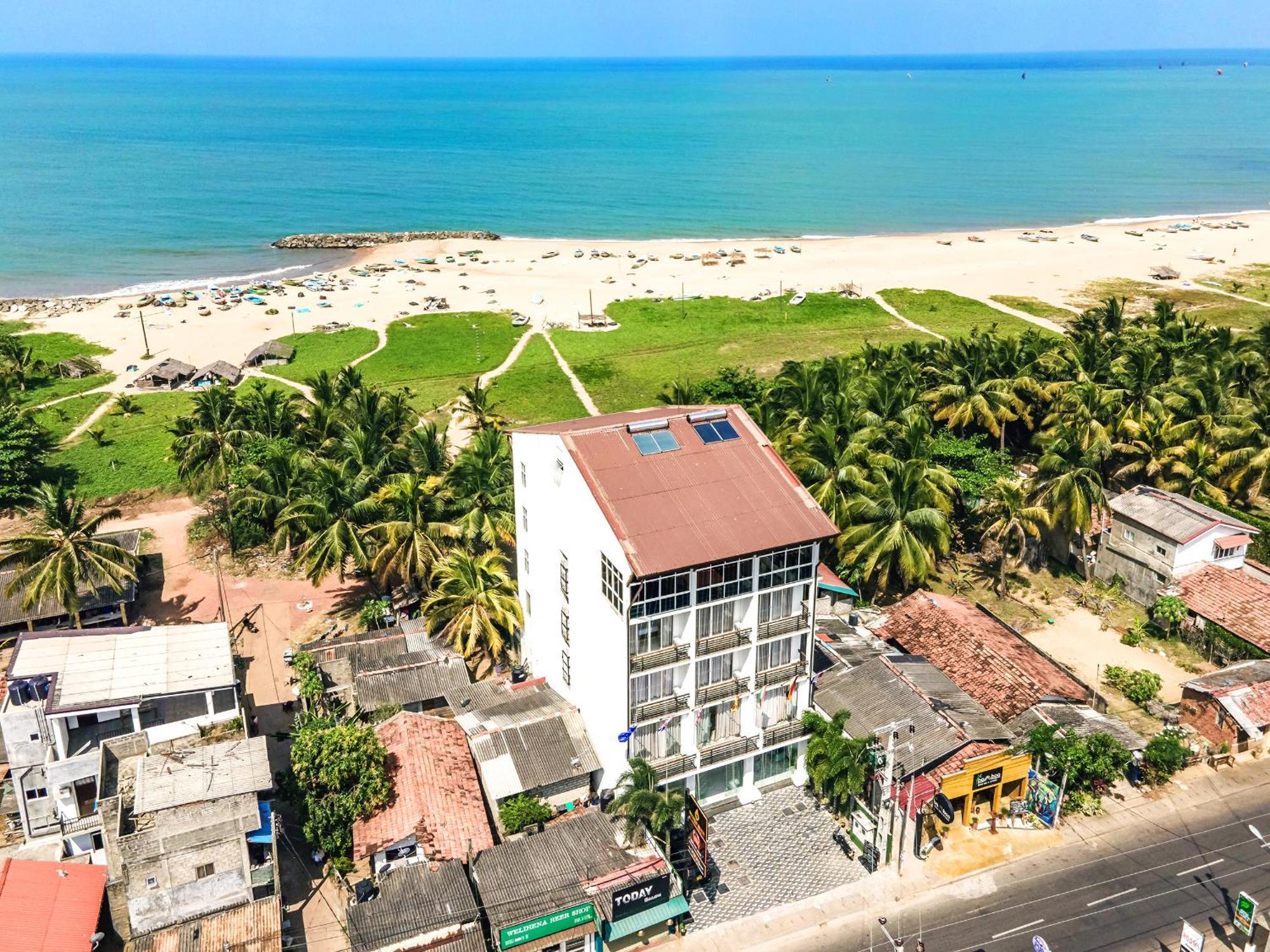 Beverly Beach Negombo Ngoại thất bức ảnh